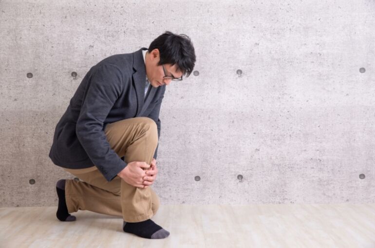 痛みを感じる人