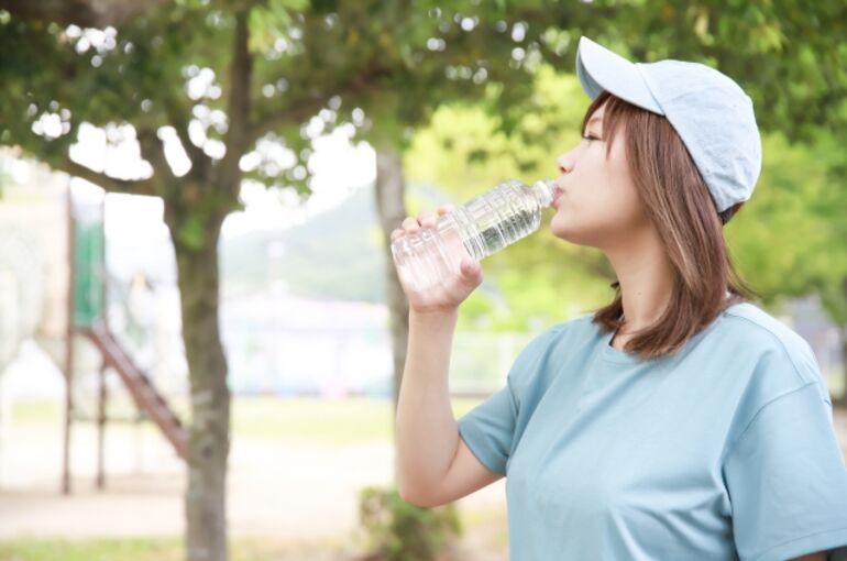女性の写真